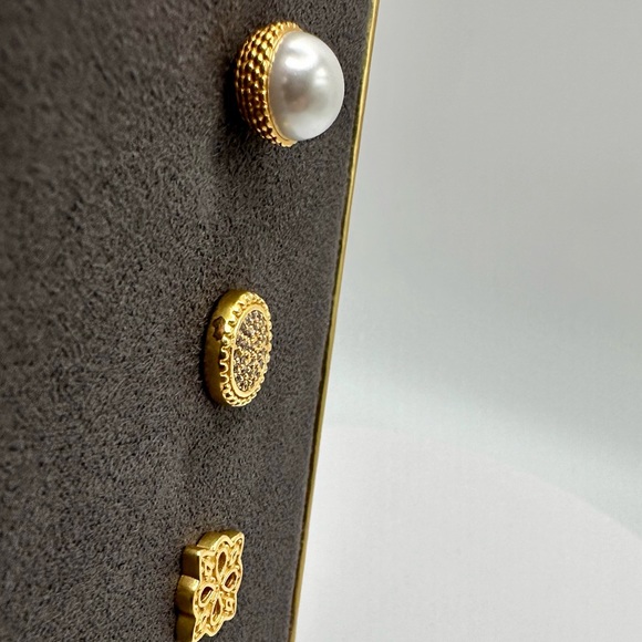 Authentic Luxury Minimalist Elegant Classic Julie Vos Three Stud Earrings Set - Picture 17 of 17